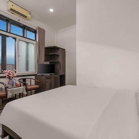 Kly Hotel Hue Exterior foto